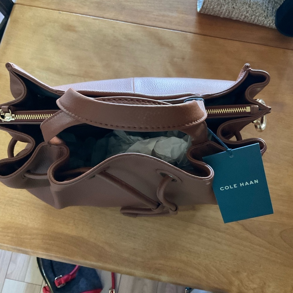 NWT Cole Haan Leather Bucket Bag. Grand Series. British Tan. - Picture 3 of 4